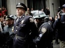 Отставной капитан Филадельфийский полиции Рей Льюис арестован за то, что он участвовал в протестах на Уолл-стрит в 2011.   